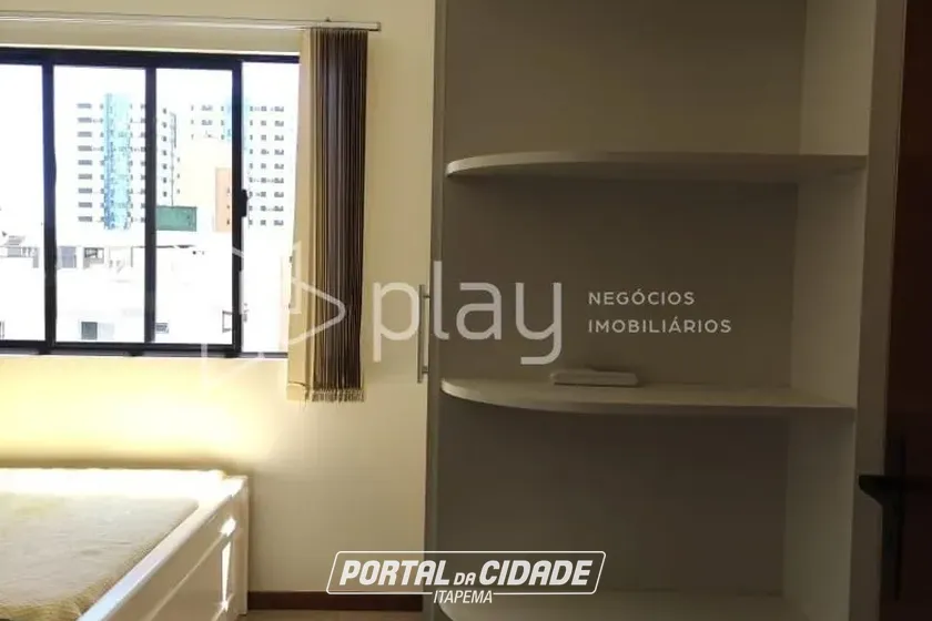 Apartamento &agrave; venda - 95m&sup2; - Meia Praia