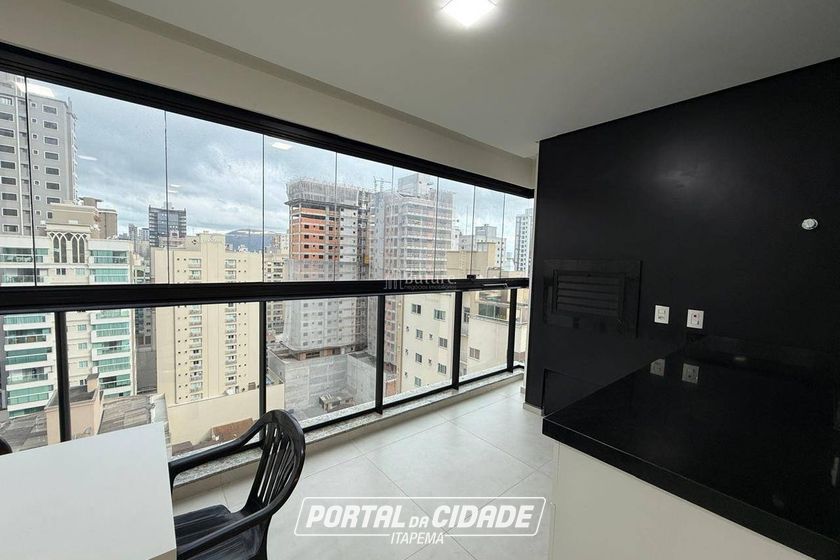 Apartamento &agrave; venda - Meia Praia