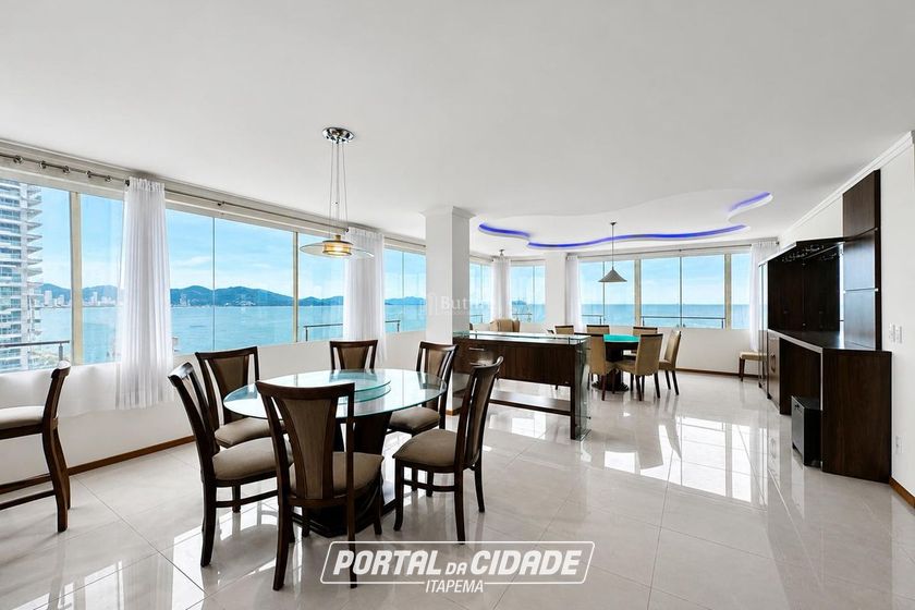 Apartamento &agrave; venda - 212m&sup2; - Meia Praia