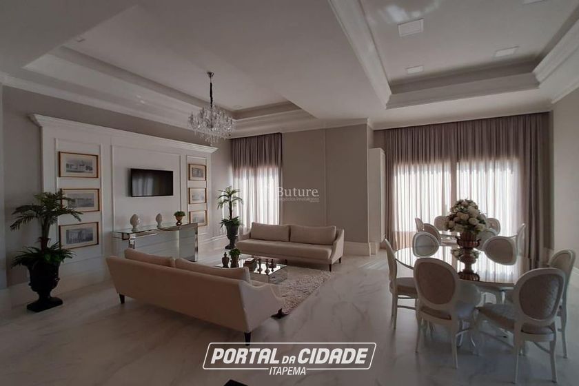 Apartamento &agrave; venda - 245m&sup2; - Centro