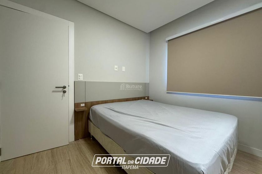 Apartamento &agrave; venda - 85m&sup2; - Meia Praia