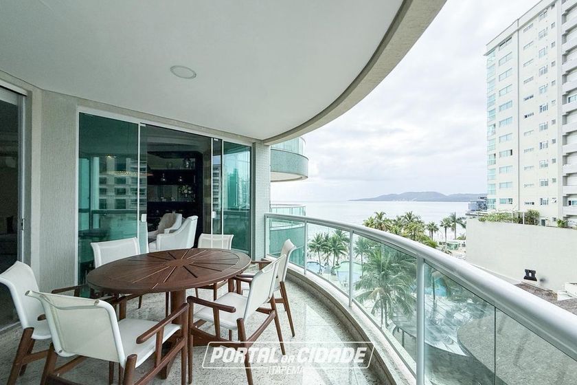 Apartamento &agrave; venda - Meia Praia
