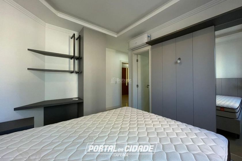Apartamento &agrave; venda - 225m&sup2; - Meia Praia