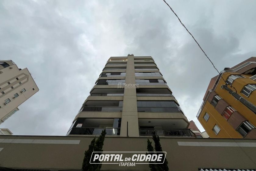Apartamento &agrave; venda - 109m&sup2; - Meia Praia