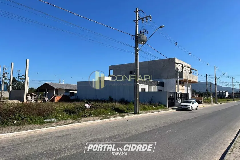 Terreno &agrave; venda - 200m&sup2; - Morretes