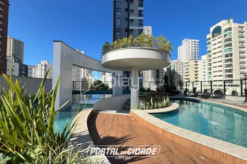 Apartamento &agrave; venda - 106m&sup2; - Meia Praia