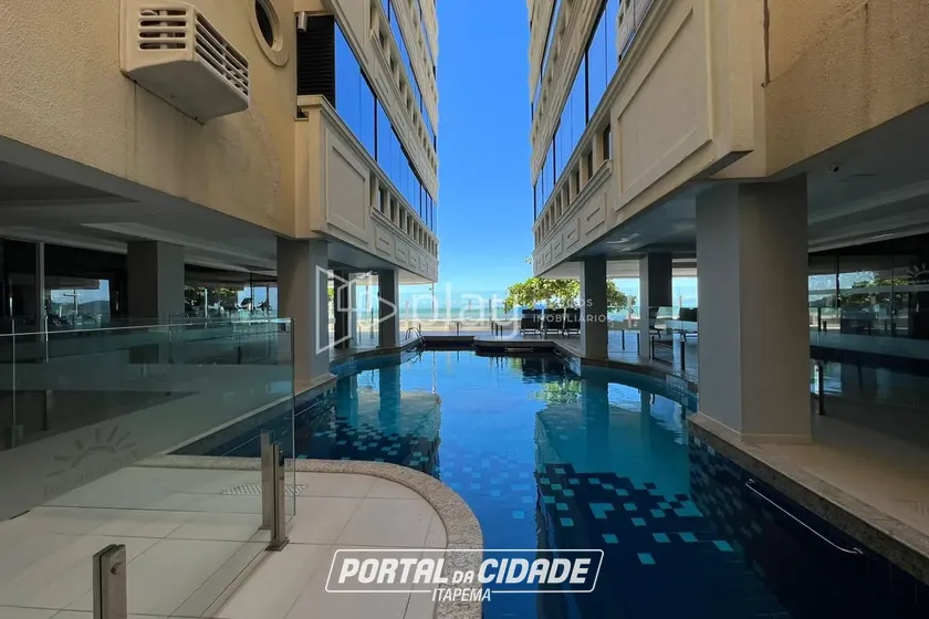 Apartamento &agrave; venda - 170m&sup2; - Meia Praia