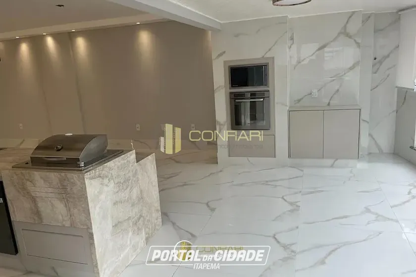 Apartamento &agrave; venda - 235m&sup2; - Meia Praia