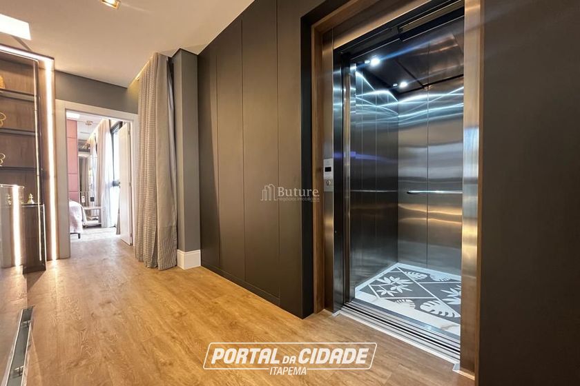 Casa &agrave; venda - 650m&sup2; - Regi&atilde;o das Praias