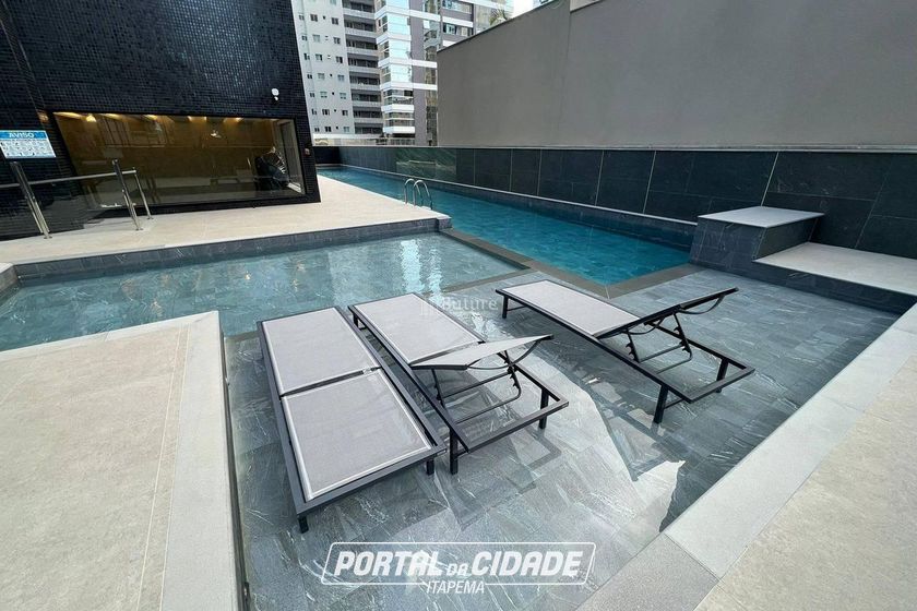 Apartamento &agrave; venda - Meia Praia