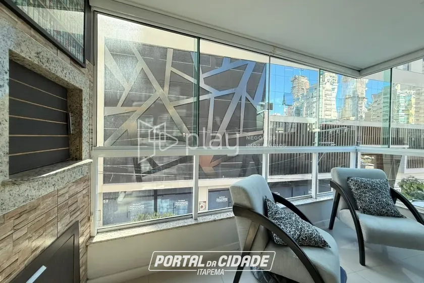 Apartamento &agrave; venda - 85m&sup2; - Meia Praia