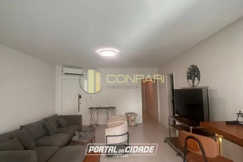 Apartamento para alugar - 132m&sup2; - Meia praia