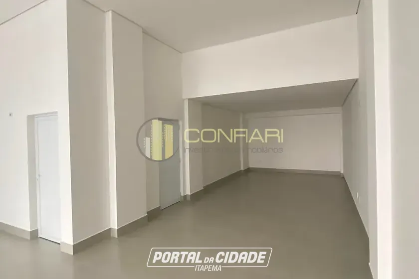 Sala Comercial para alugar - 100m&sup2; - Meia praia