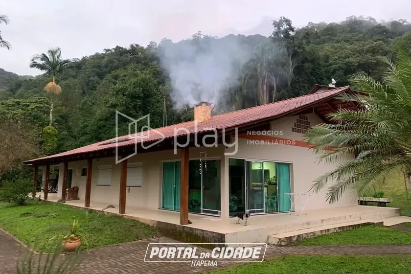 Ch&aacute;cara &agrave; venda - 1159m&sup2; - Gaspar Alto