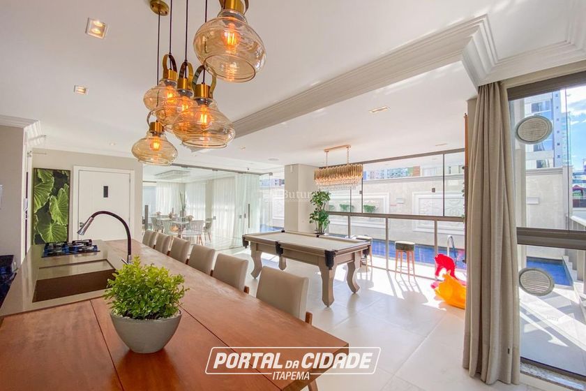 Apartamento &agrave; venda - 114m&sup2; - Meia Praia