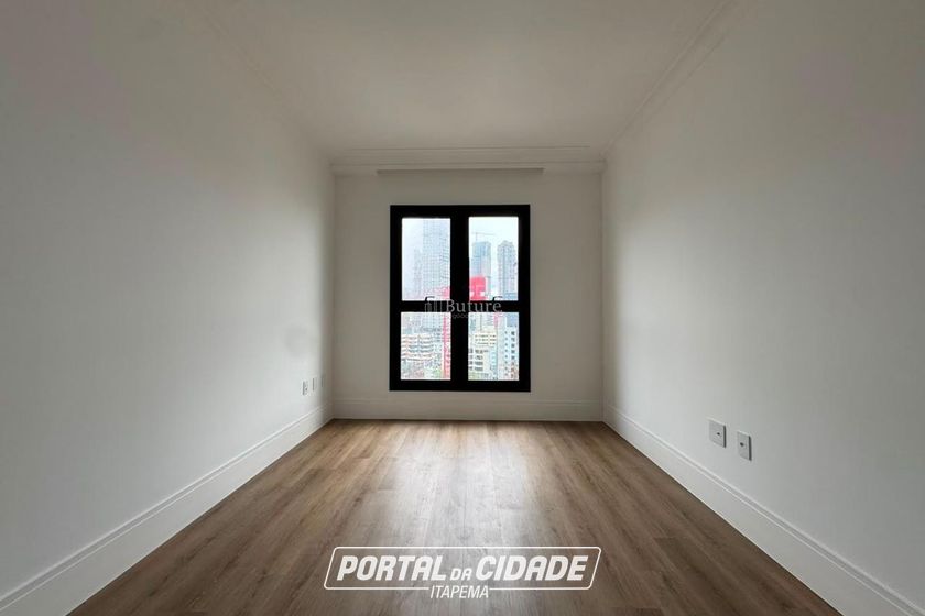 Apartamento &agrave; venda - 208m&sup2; - Centro