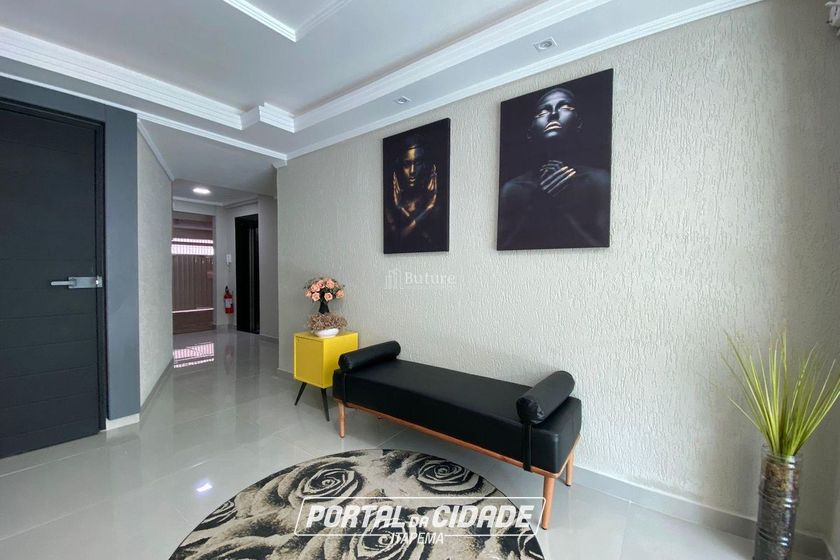 Apartamento &agrave; venda - 110m&sup2; - Meia Praia