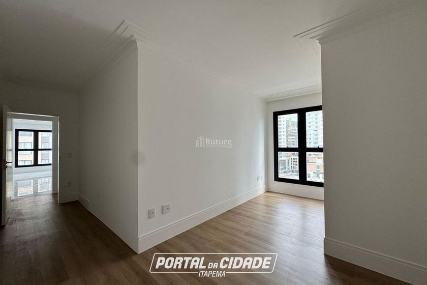 Apartamento &agrave; venda - 210m&sup2; - Centro