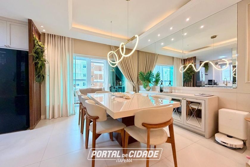 Apartamento &agrave; venda - 141m&sup2; - Meia Praia