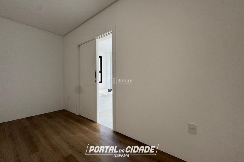 Apartamento &agrave; venda - 210m&sup2; - Centro