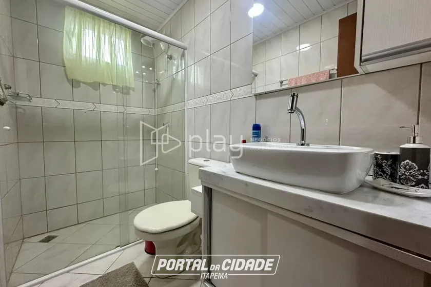 Apartamento &agrave; venda - 107m&sup2; - Meia Praia