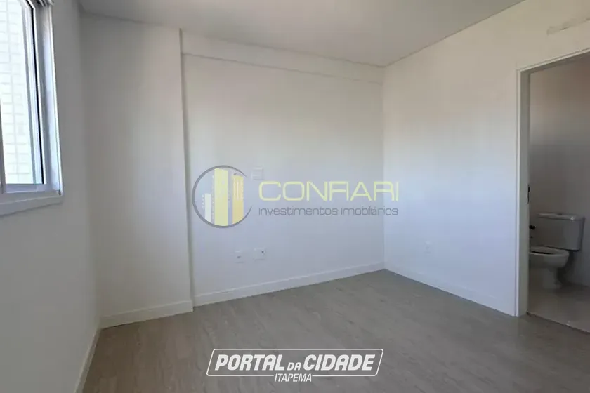 Apartamento &agrave; venda - 116m&sup2; - Meia Praia