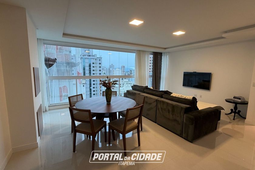 Apartamento para alugar - 115m&sup2; - Meia Praia