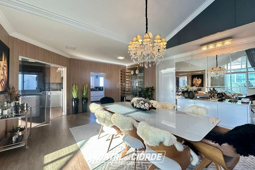 Apartamento &agrave; venda - 415m&sup2; - Meia Praia