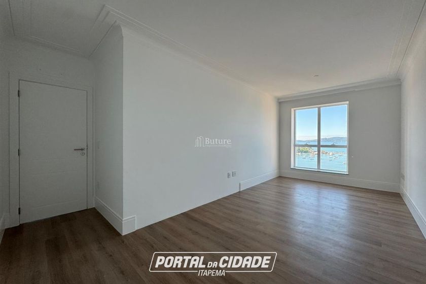 Apartamento &agrave; venda - 190m&sup2; - Centro