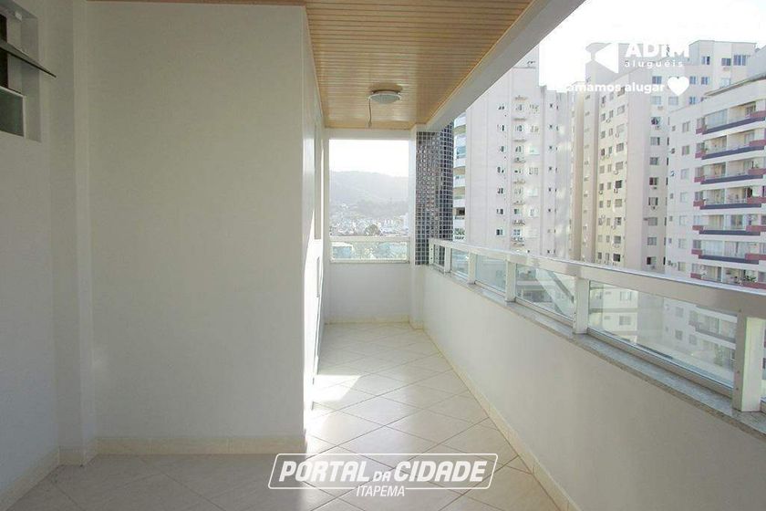 Apartamento para alugar - 121m&sup2; - Centro