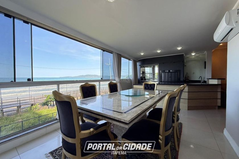 Apartamento &agrave; venda - 197m&sup2; - Meia Praia