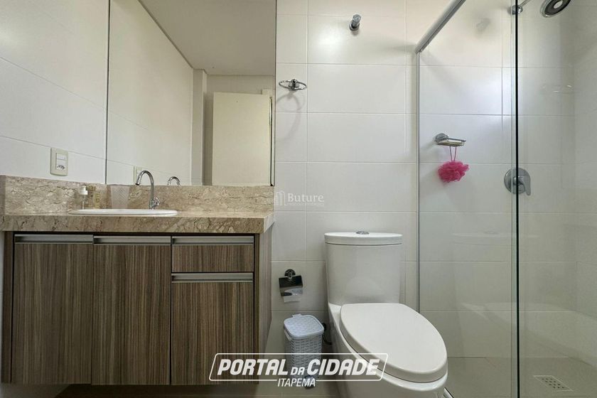 Apartamento &agrave; venda - 134m&sup2; - Meia Praia