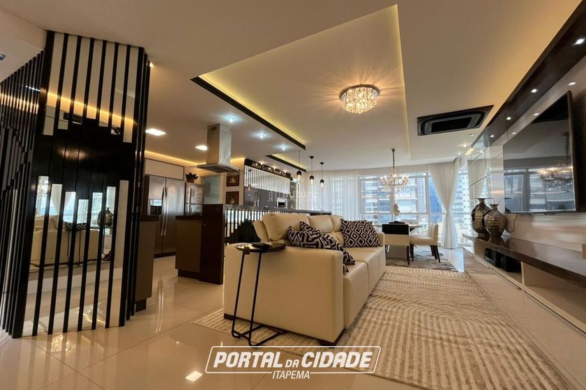 Apartamento &agrave; venda - 229m&sup2; - Meia Praia