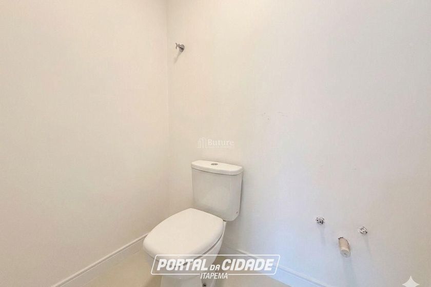 Apartamento &agrave; venda - 180m&sup2; - Meia Praia