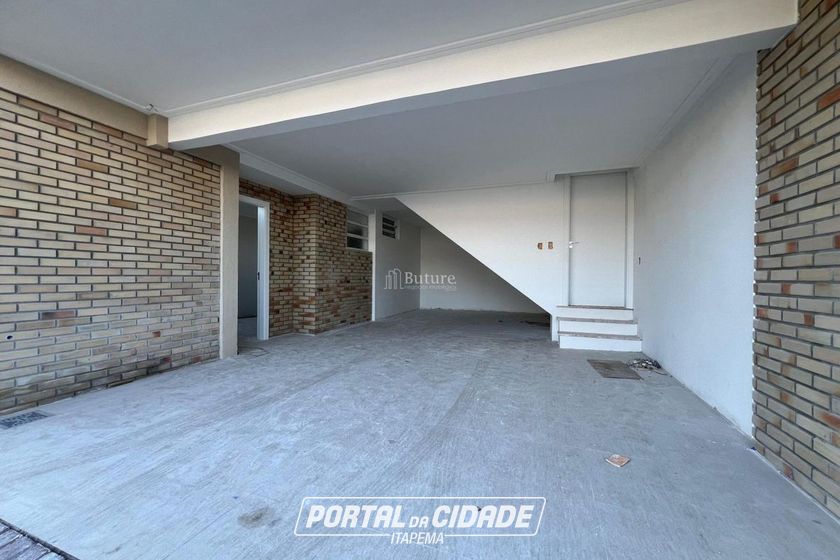 Casa &agrave; venda - 200m&sup2; - Canto da Praia