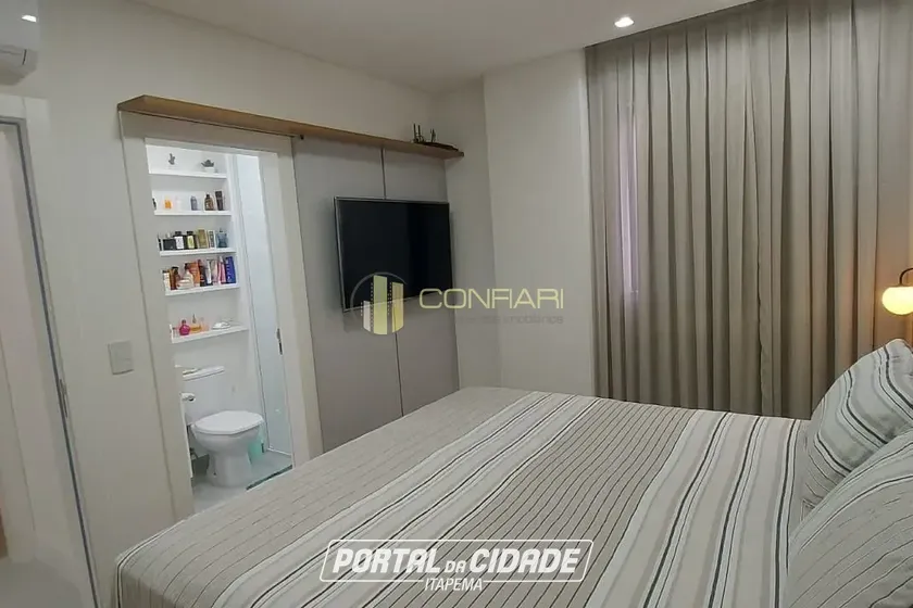 Apartamento &agrave; venda - 120m&sup2; - Meia Praia