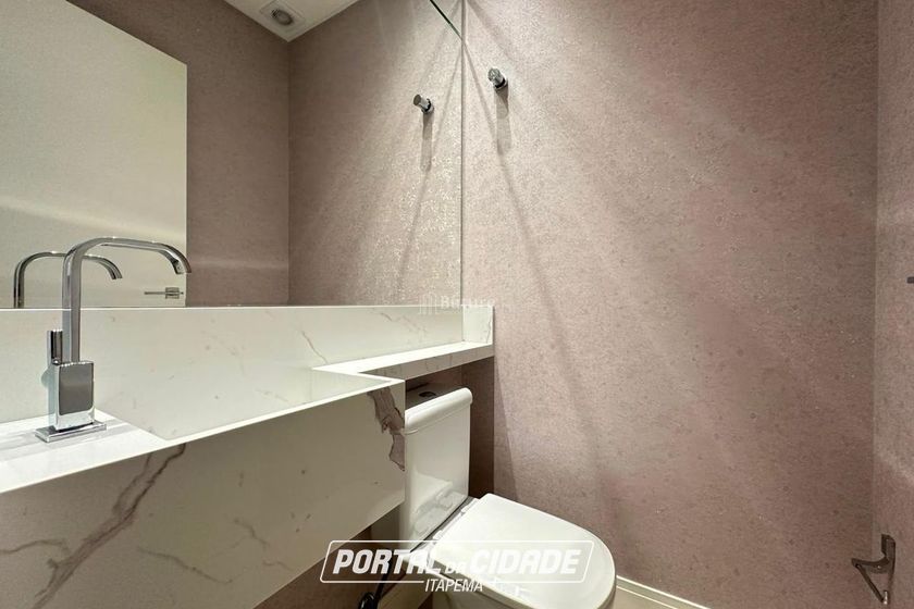 Apartamento &agrave; venda - 167m&sup2; - Meia Praia