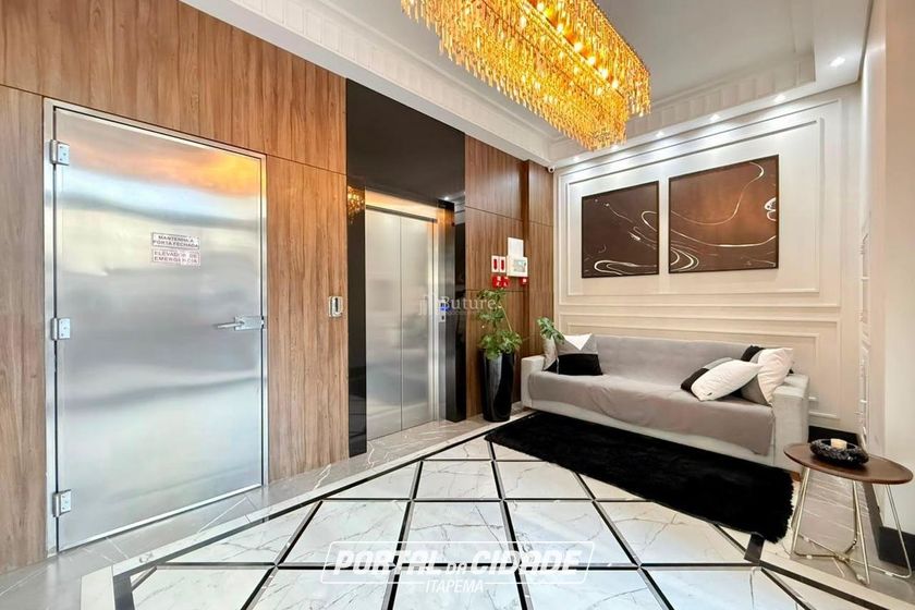 Apartamento &agrave; venda - 136m&sup2; - Meia Praia