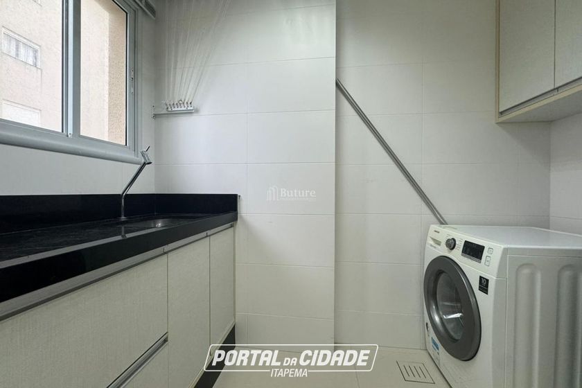 Apartamento &agrave; venda - 171m&sup2; - Meia Praia