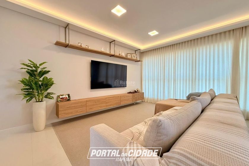 Apartamento &agrave; venda - 180m&sup2; - Meia Praia