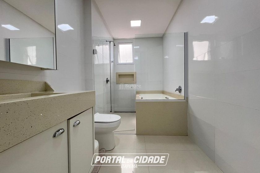 Apartamento &agrave; venda - 245m&sup2; - Centro