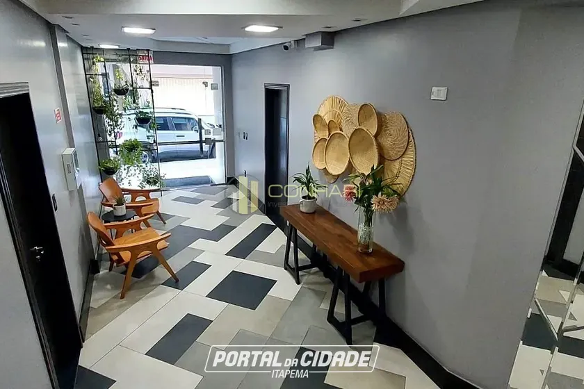 Apartamento para alugar - 106m&sup2; - MEIA PRAIA