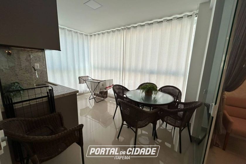 Apartamento &agrave; venda - Meia Praia