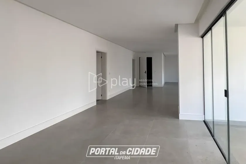 Apartamento &agrave; venda - 207m&sup2; - Meia Praia