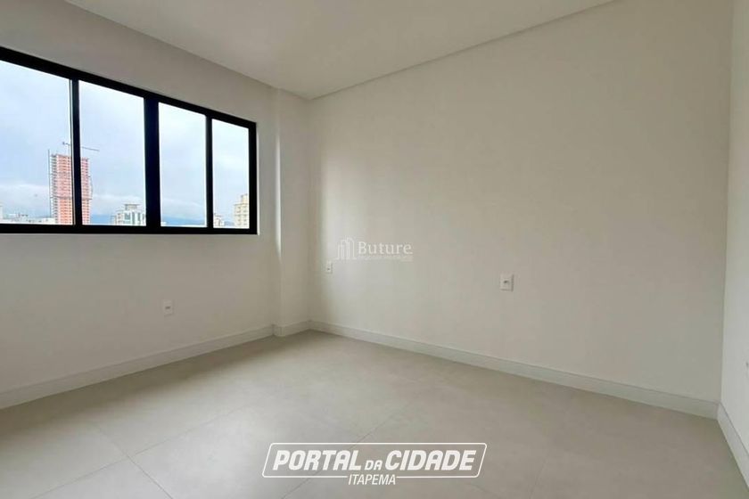 Apartamento &agrave; venda - Meia Praia
