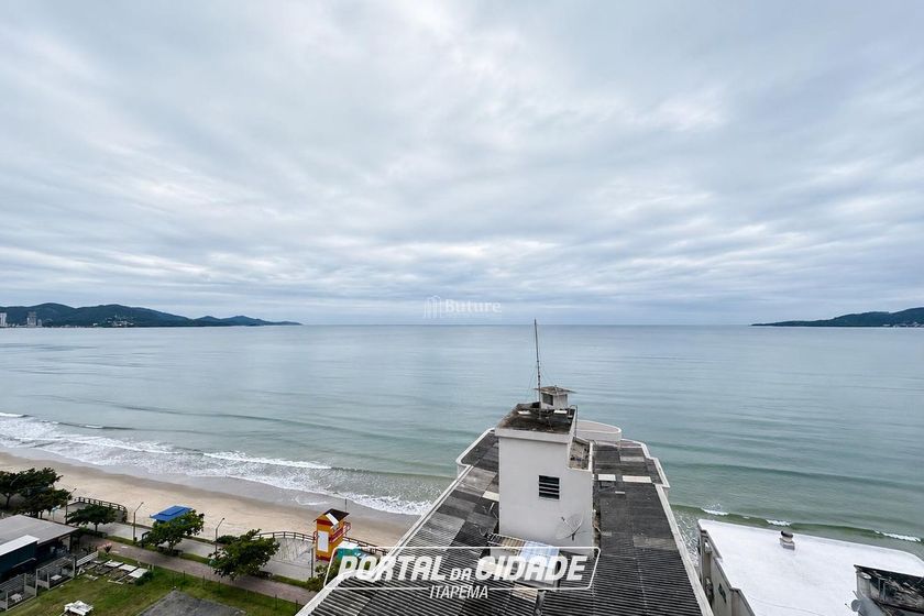 Apartamento &agrave; venda - 212m&sup2; - Meia Praia