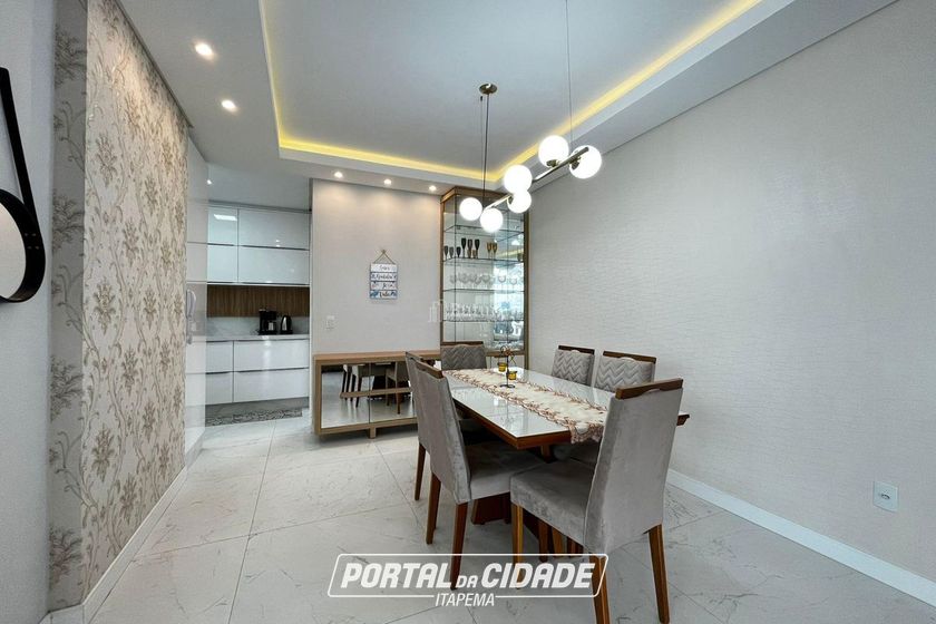 Apartamento &agrave; venda - 161m&sup2; - Meia Praia