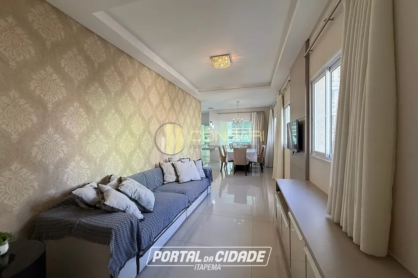 Apartamento &agrave; venda - 123m&sup2; - Meia Praia
