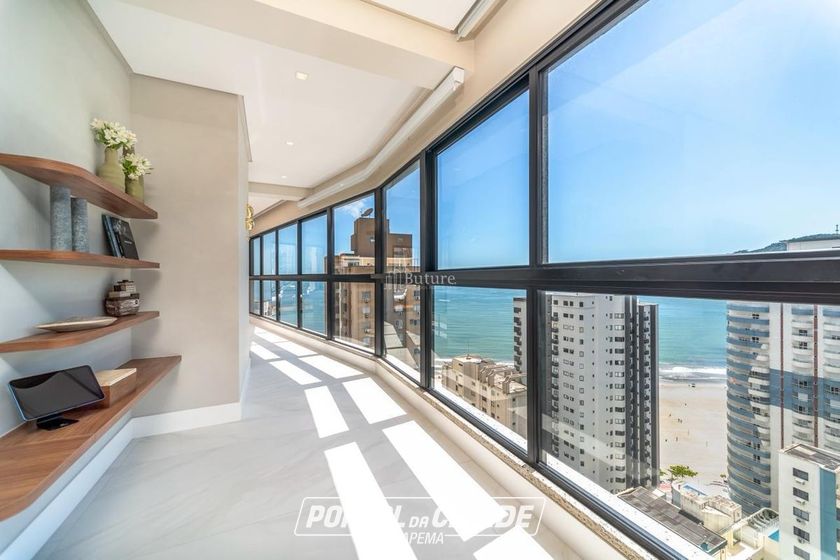 Apartamento &agrave; venda - 193m&sup2; - Barra Sul