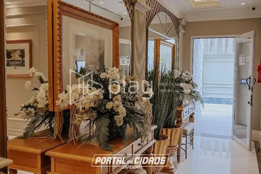 Apartamento &agrave; venda - 160m&sup2; - Meia Praia